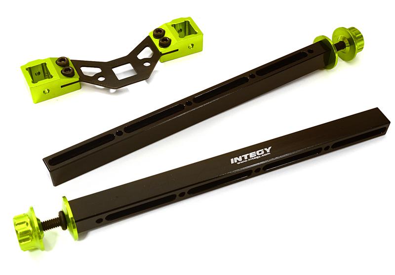 C27966GREEN Adjustable Rear Body Mount & Post Set for Traxxas 1/10 Scale Summit - Image 1