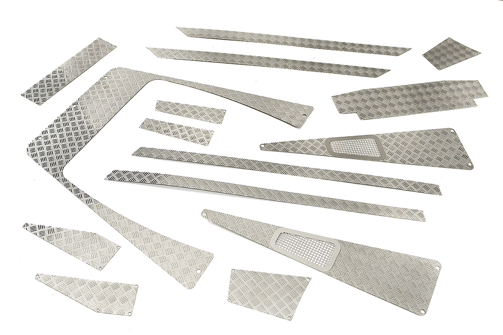 C28711 Realistic Alloy Diamond Plate Overlay Panels for Traxxas TRX-4 Crawler - Image 1