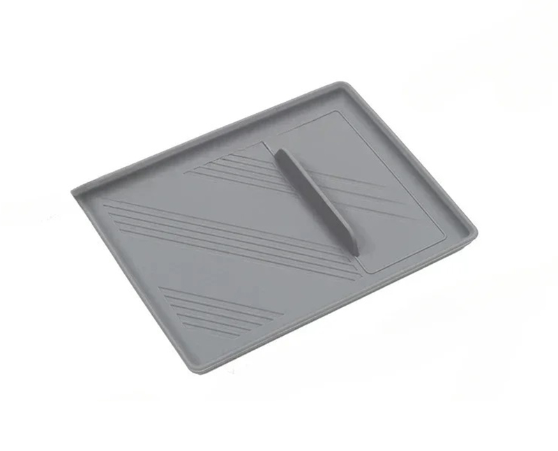 C33507 Grey Silicone Central Control Upper Storage Pad for Tesla 22-24 Model S/X - Image 1